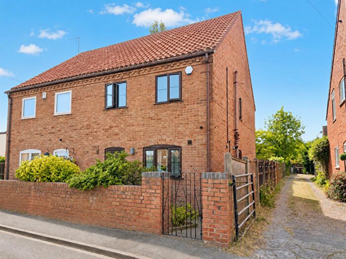 3 Bedroom Semi-Detached House For Sale In East Lane, Edwinstowe, Mansfield, NG21