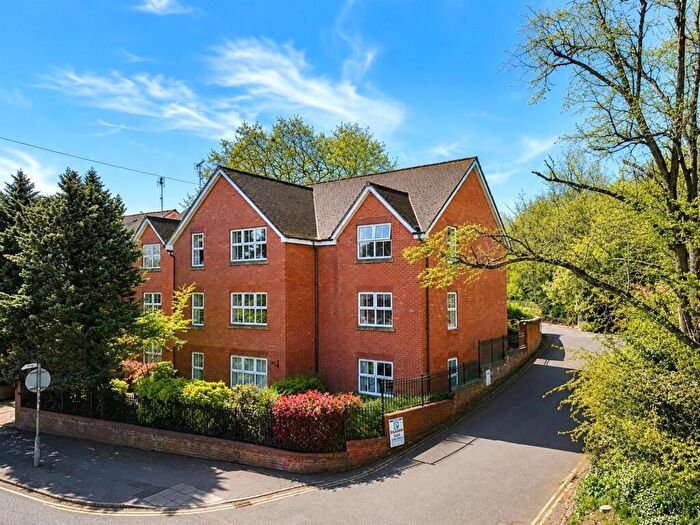 1 Bedroom Flat For Sale In Romani Close, Warwick, CV34