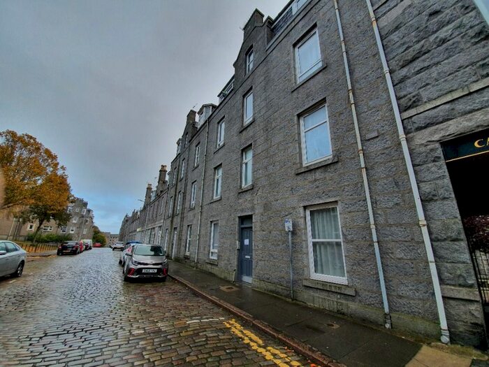 1 Bedroom Flat To Rent In Baker Street, Rosemount, Aberdeen, AB25