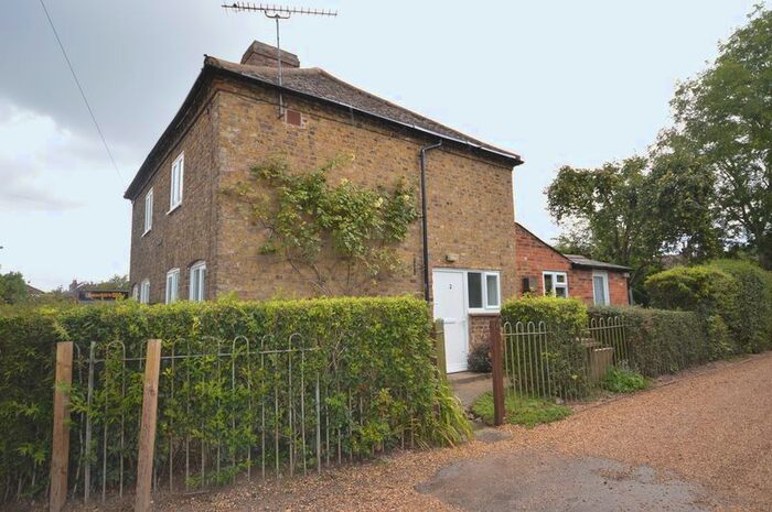 2 Bedroom Semi-Detached House To Rent In Chalfont Road, Seer Green, Beaconsfield, HP9