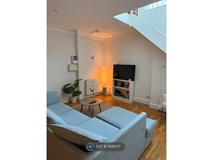 1 Bedroom Flat To Rent In Danbury Street, London, N1