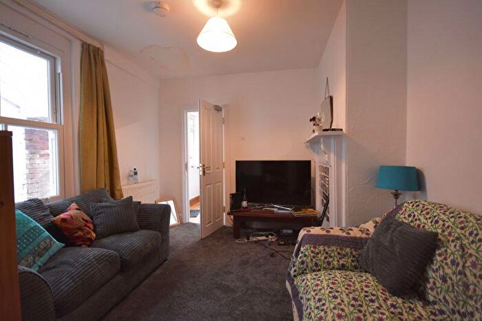 5 Bedroom Terraced House To Rent In Mount Pleasant Road, Exeter, EX4