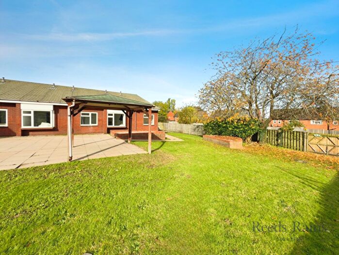 1 Bedroom Flat To Rent In Gordon Street, Newcastle, Staffordshire, ST5