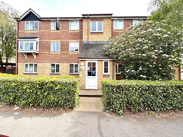 2 Bedroom Flat For Sale In Donald Woods Gardens, Surbiton, Surrey., KT5