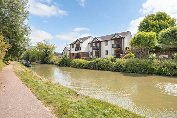 2 Bedroom Flat For Sale In Dundas Court, Devizes, Wiltshire, SN10