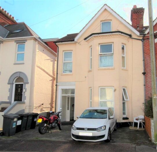 Studio To Rent In Westby Road, Bournemouth, BH5