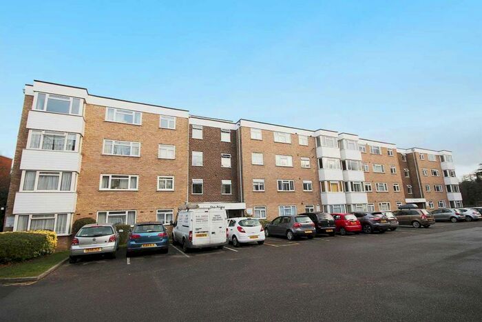 2 Bedroom Flat To Rent In London Road, Patcham, Brighton, BN1