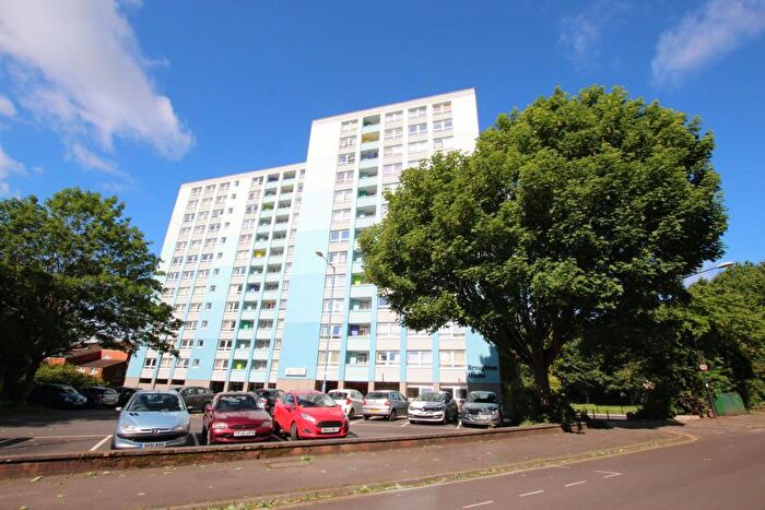 2 Bedroom Apartment To Rent In Broughton House- Redcliffe, BS1