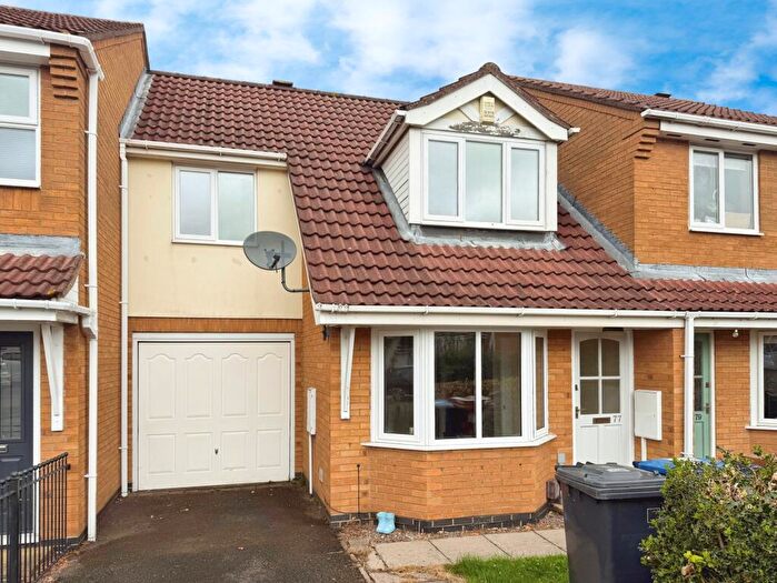 3 Bedroom Town House To Rent In Windrush Drive, Hinckley, LE10