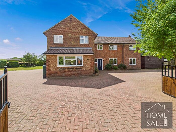4 Bedroom Detached House For Sale In Bancroft Road, Cottingham, LE16