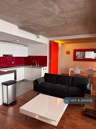 2 Bedroom Flat To Rent In Lampwick Lane, Manchester, M4