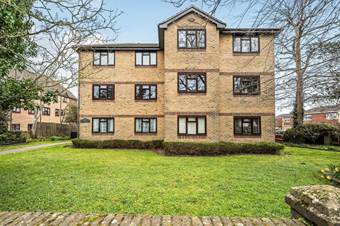 1 Bedroom Flat For Sale In Erith Road, Belvedere, DA17