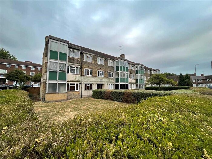 1 Bedroom Apartment To Rent In Mayland Mansions, Whiting Avenue, Barking, Barking, IG11