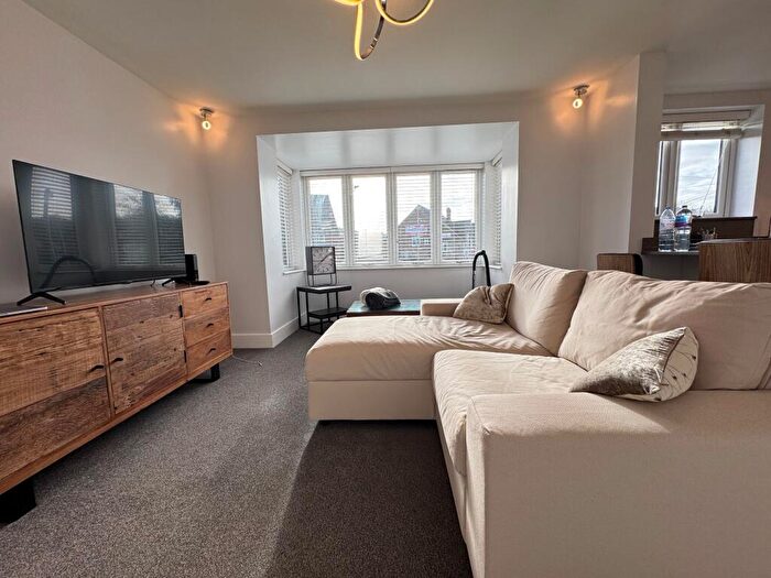 2 Bedroom Apartment To Rent In Flat, Harrow Court, Boundary Road, West Bridgford, Nottingham, NG2