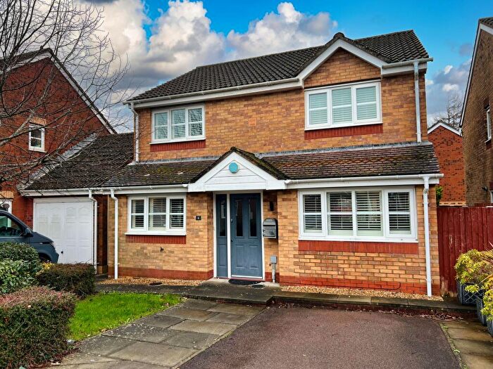 4 Bedroom Detached House For Sale In Blackthorn Court, Llanharry, CF72