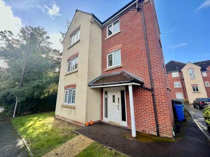 2 Bedroom Flat To Rent In Staniland Court, Abingdon, OX14