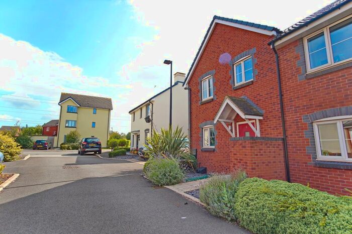 3 Bedroom Semi-Detached House To Rent In The Rosary, Stoke Gifford, Bristol, BS34