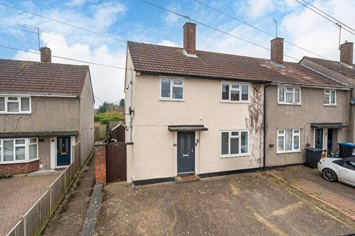 1 Bedroom Maisonette To Rent In Lucks Hill, Hemel Hempstead, Hertfordshire, HP1