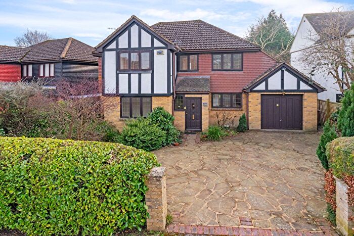 4 Bedroom Detached House For Sale In Stonewall Park Road, Tunbridge Wells, TN3