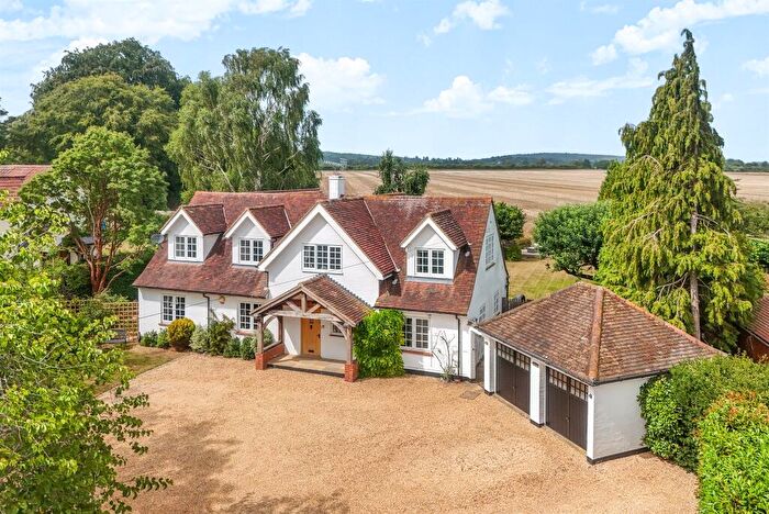 4 Bedroom Detached House For Sale In Milley Road, Waltham St. Lawrence, RG10
