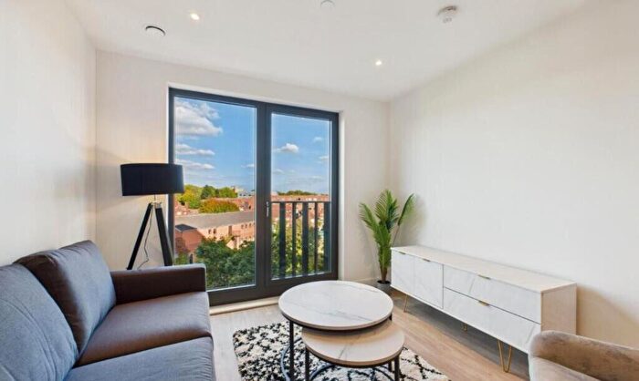 1 Bedroom Flat For Sale In Glasswater Locks, Birmingham, B4
