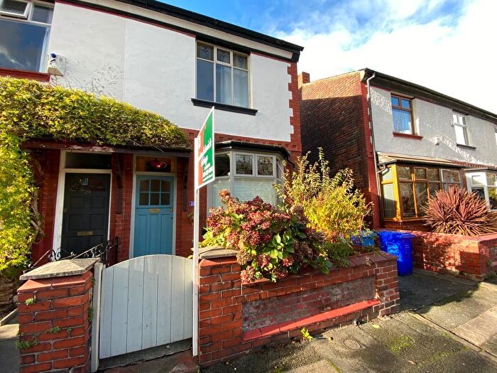 2 Bedroom End Of Terrace House To Rent In Provis Road, Manchester, M21