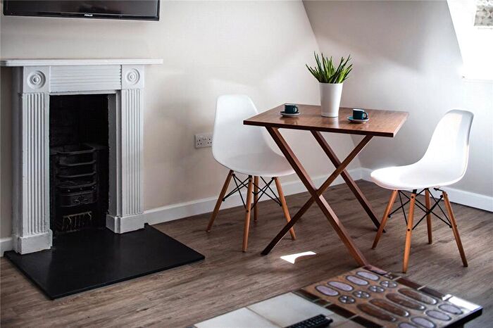 1 Bedroom Apartment To Rent In Charlotte Street, City Centre, BS1