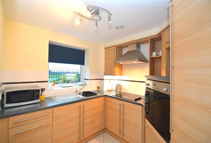 1 Bedroom Apartment For Sale In Foxes Road, Newport, PO30