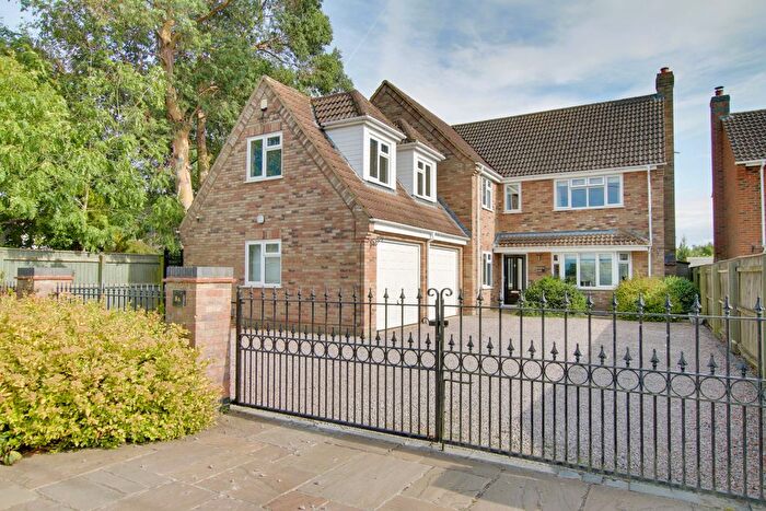 5 Bedroom Detached House For Sale In Bridge Lane, Wimblington, PE15