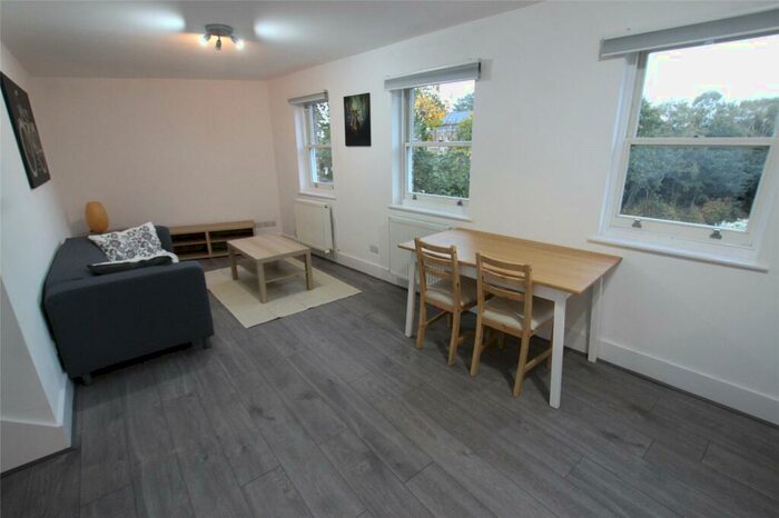 1 Bedroom Apartment To Rent In Courthill Road, Lewisham, London, SE13