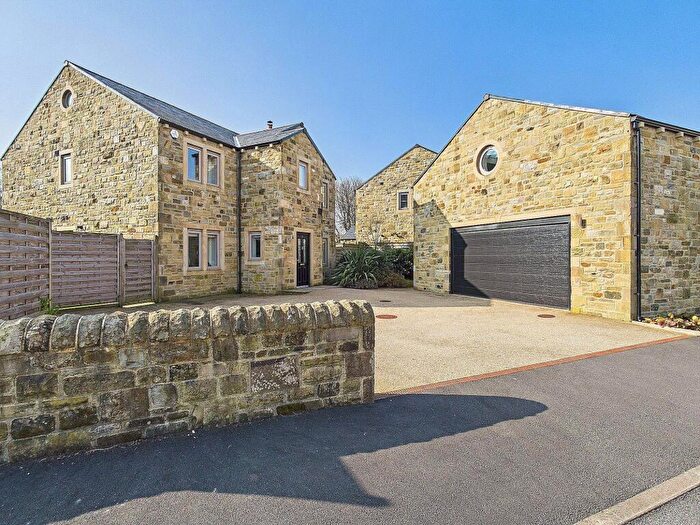 4 Bedroom Detached House To Rent In Higher Raikes Drive, Skipton, BD23