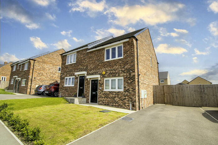 2 Bedroom Semi-Detached House To Rent In Brooklands Avenue, Leeds, LS14