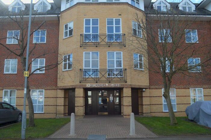 2 Bedroom Flat To Rent In Cheltenham Court, Dexter Close, St Albans, AL1