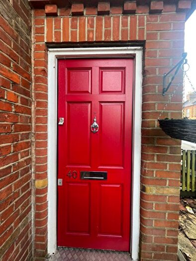 2 Bedroom Detached House To Rent In Moselle Avenue, London, N22