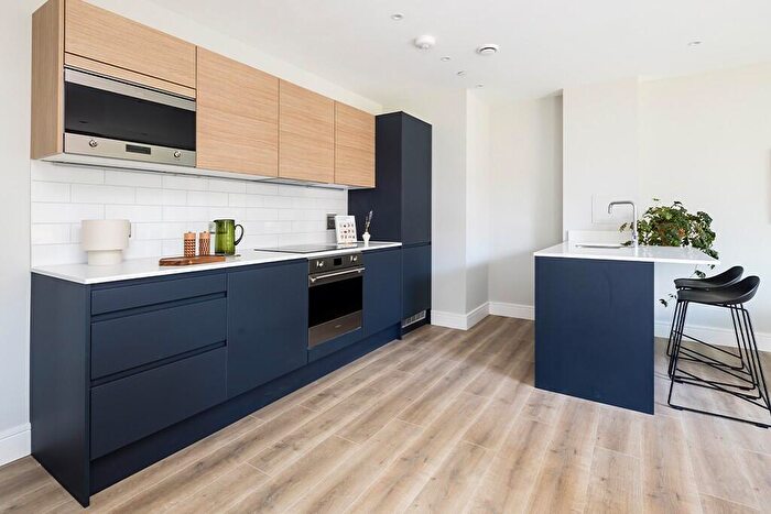 2 Bedroom Apartment To Rent In Neptune Wharf, London, SE8