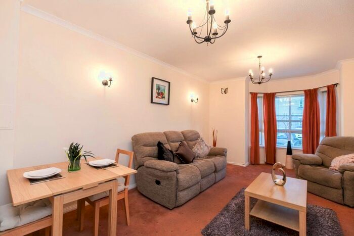 2 Bedroom Flat To Rent In Hopetoun Street, Edinburgh EH7