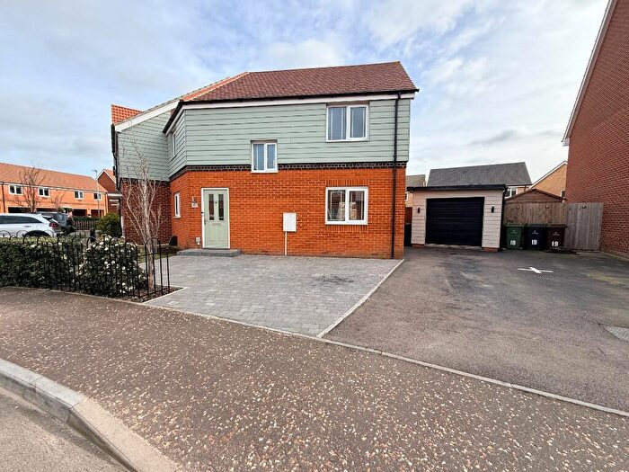 3 Bedroom Terraced House For Sale In Finch Road, Attleborough, Norfolk, NR17