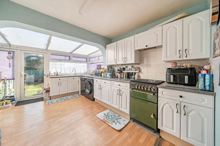 3 Bedroom Property For Sale In Bevan Road, Waterlooville, PO8