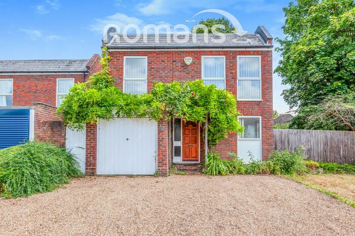 3 Bedroom Detached House To Rent In Auckland Close, Maidenhead, SL6