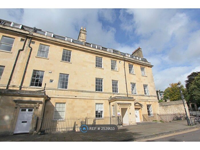 2 Bedroom Flat To Rent In Queens Parade, Bath, BA1
