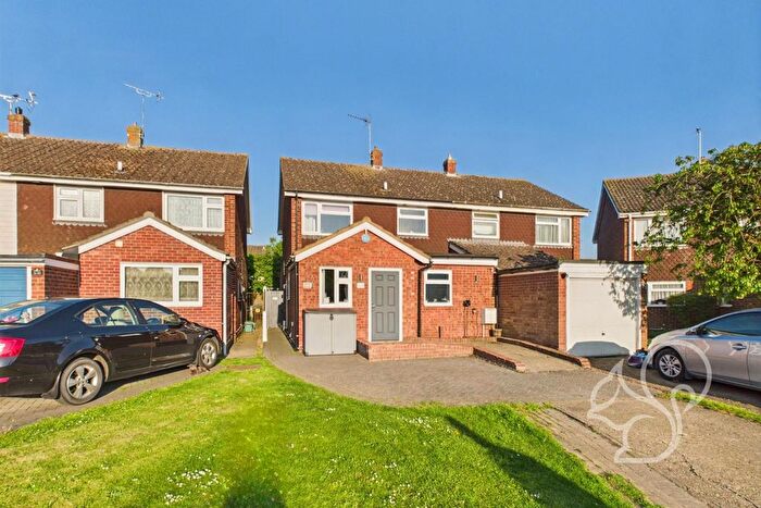 4 Bedroom Semi-Detached House For Sale In Old Forge Road, Layer-De-La-Haye, CO2