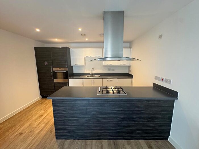 2 Bedroom Apartment To Rent In Dunn Side, Chelmsford, Essex, CM1