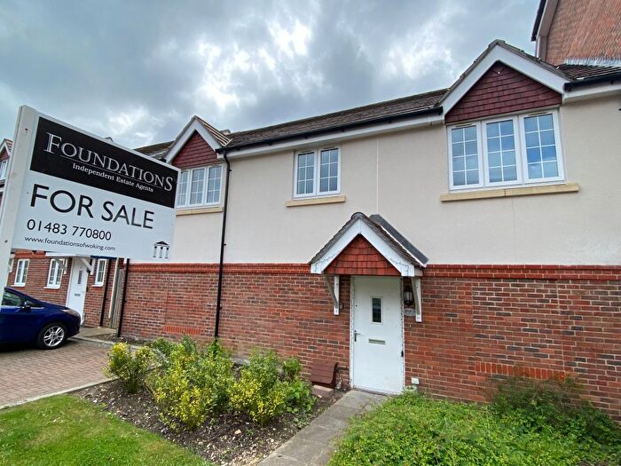 2 Bedroom Maisonette For Sale In Brookwood Farm Drive, Knaphill, Woking, GU21