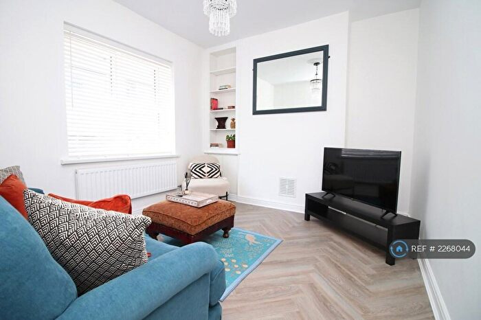 4 Bedroom Terraced House To Rent In Harold Street, Cardiff, CF24