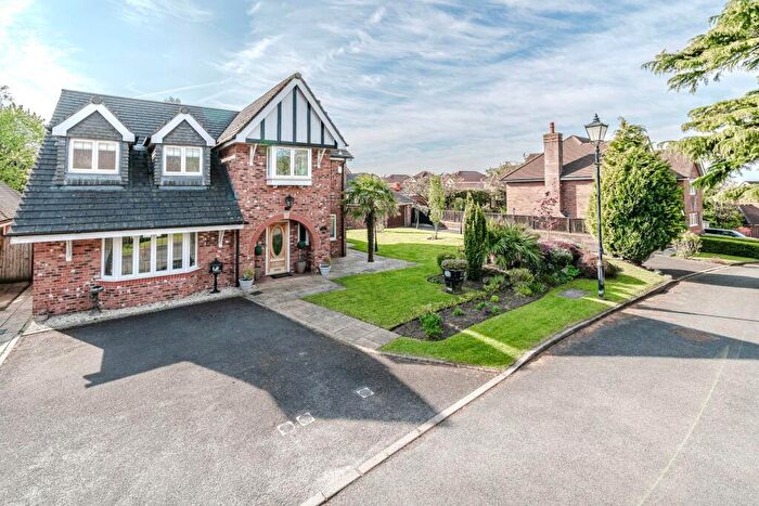 5 Bedroom Detached House For Sale In Hardacre Lane, Whittle-Le-Woods, PR6