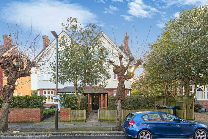 1 Bedroom Flat To Rent In Lancaster Road, London, SW19