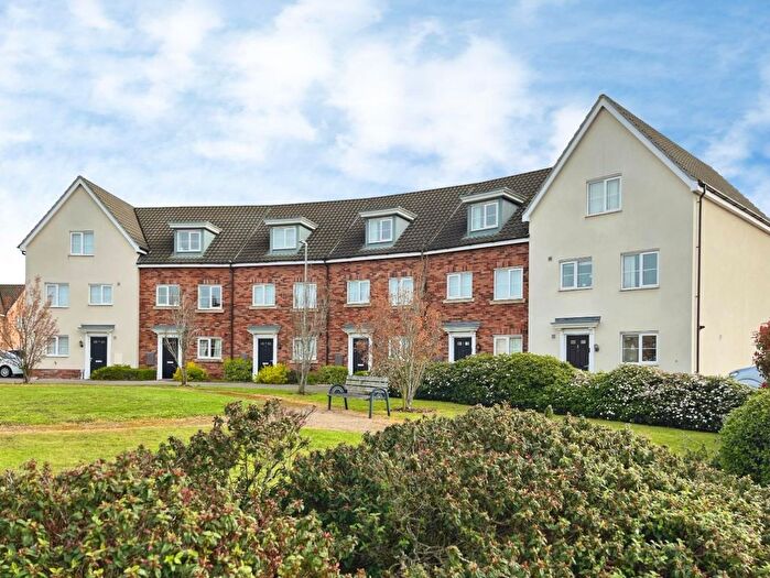 4 Bedroom End Terrace House For Sale In Teasel Close, Red Lodge, IP28