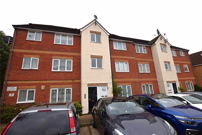 1 Bedroom Apartment To Rent In Fenman Gardens, Ilford, IG3