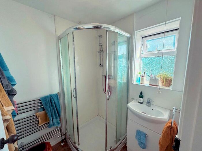 4 Bedroom Property To Rent In Warren Crescent, Headington, Oxford, OX3