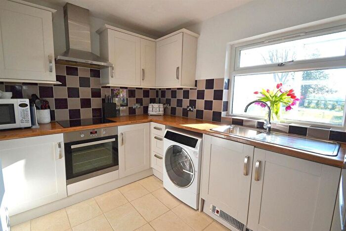 3 Bedroom Detached Bungalow For Sale In Sunny Ridge, Carters Corner, Hailsham, BN27